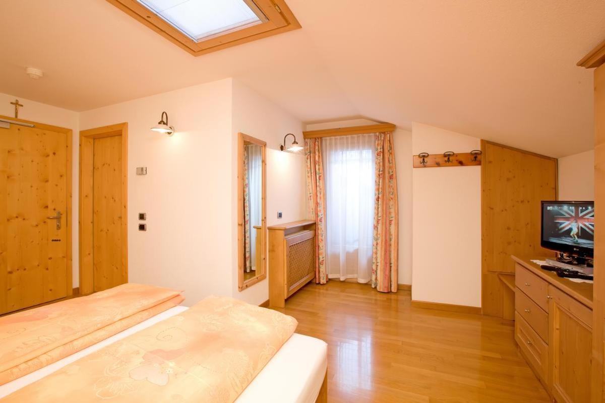 Hotel Garni Al Plan Livigno Kültér fotó