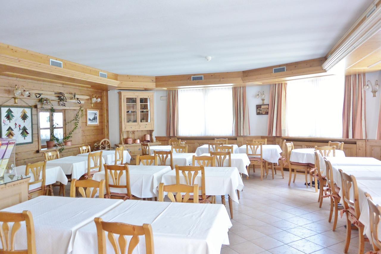 Hotel Garni Al Plan Livigno Kültér fotó