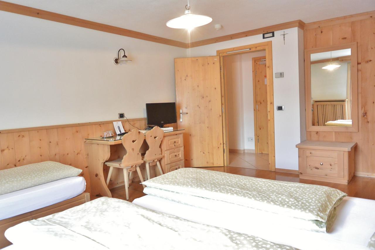 Hotel Garni Al Plan Livigno Kültér fotó
