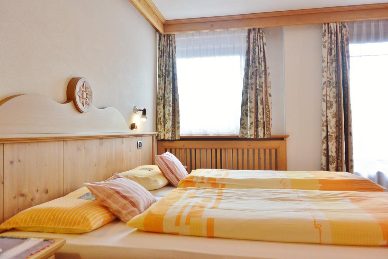 Hotel Garni Al Plan Livigno Kültér fotó
