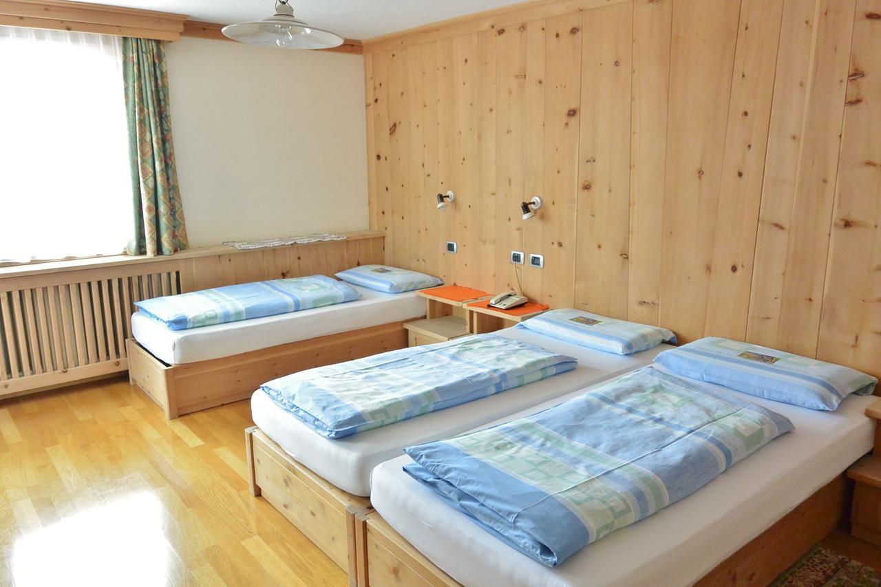 Hotel Garni Al Plan Livigno Kültér fotó