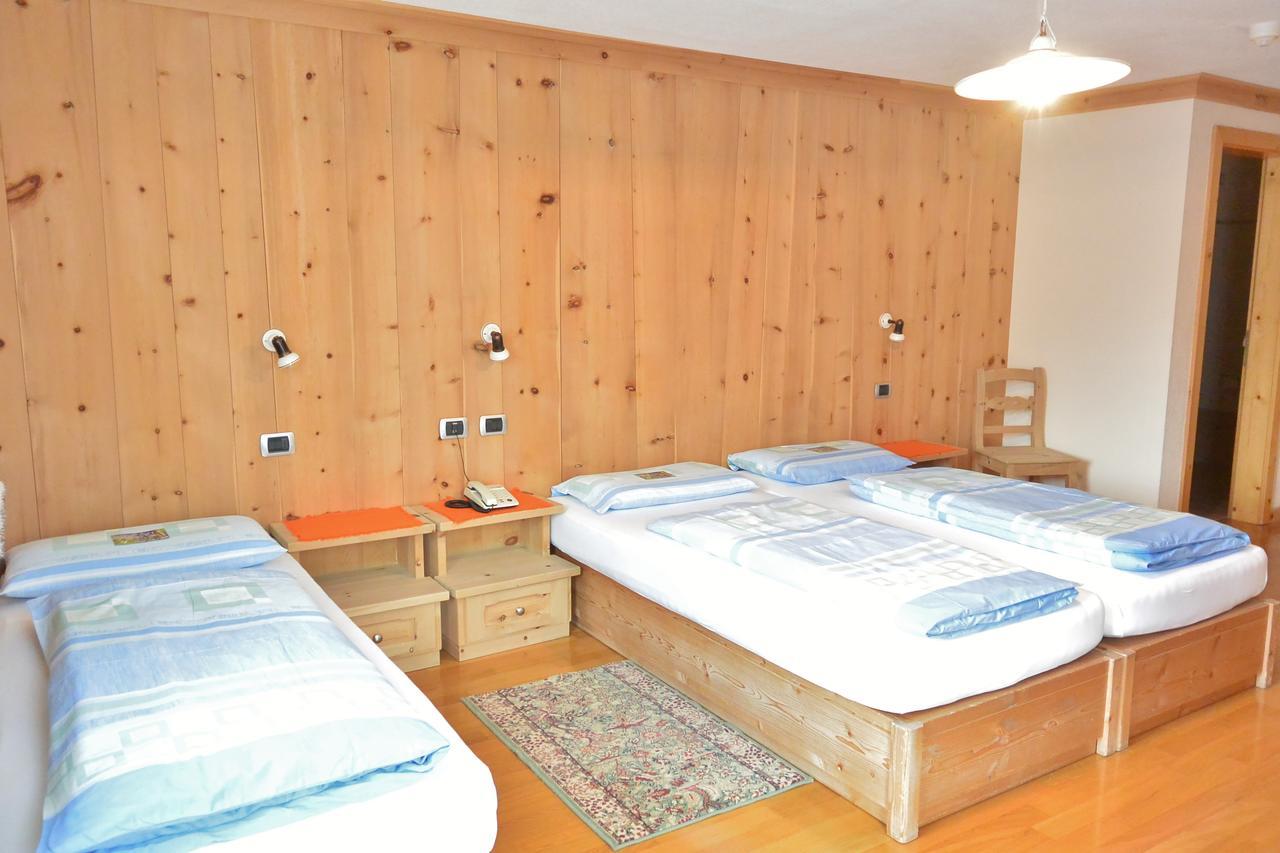 Hotel Garni Al Plan Livigno Kültér fotó