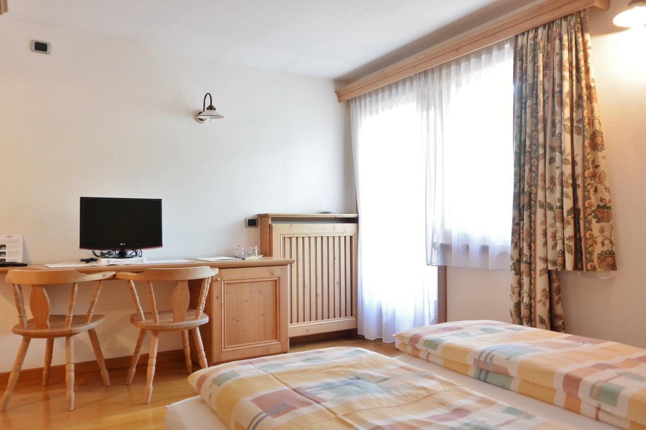 Hotel Garni Al Plan Livigno Kültér fotó