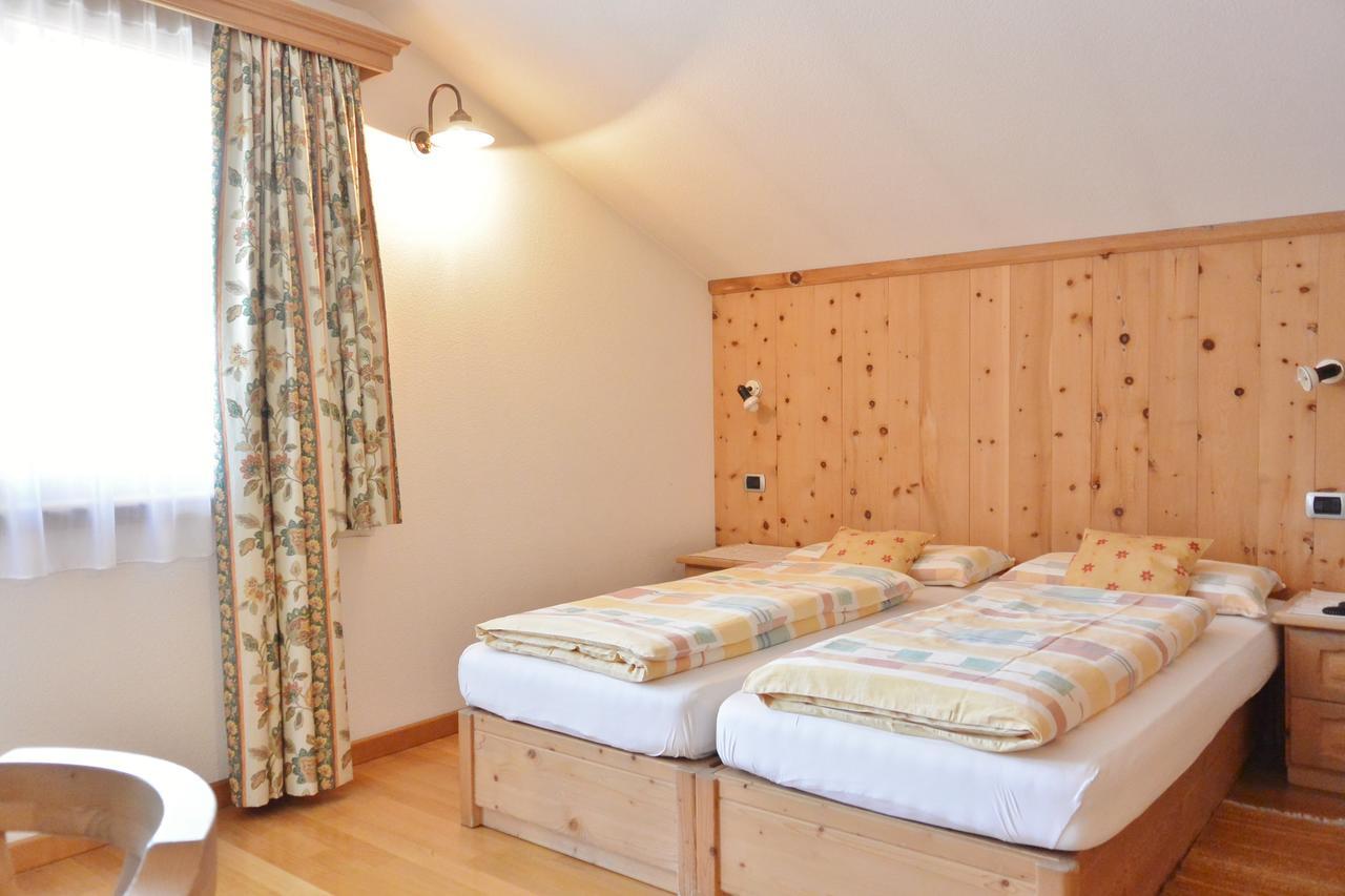 Hotel Garni Al Plan Livigno Kültér fotó