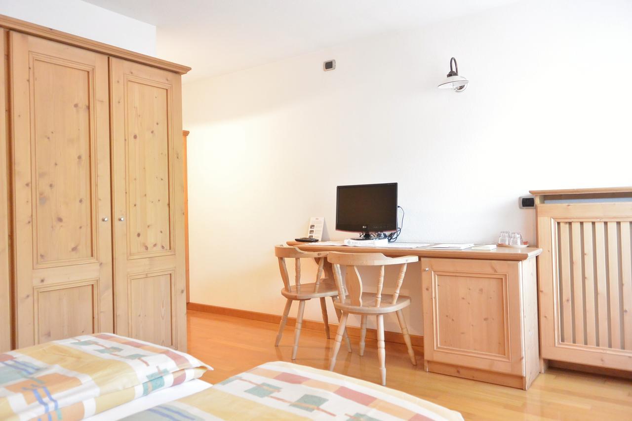 Hotel Garni Al Plan Livigno Kültér fotó