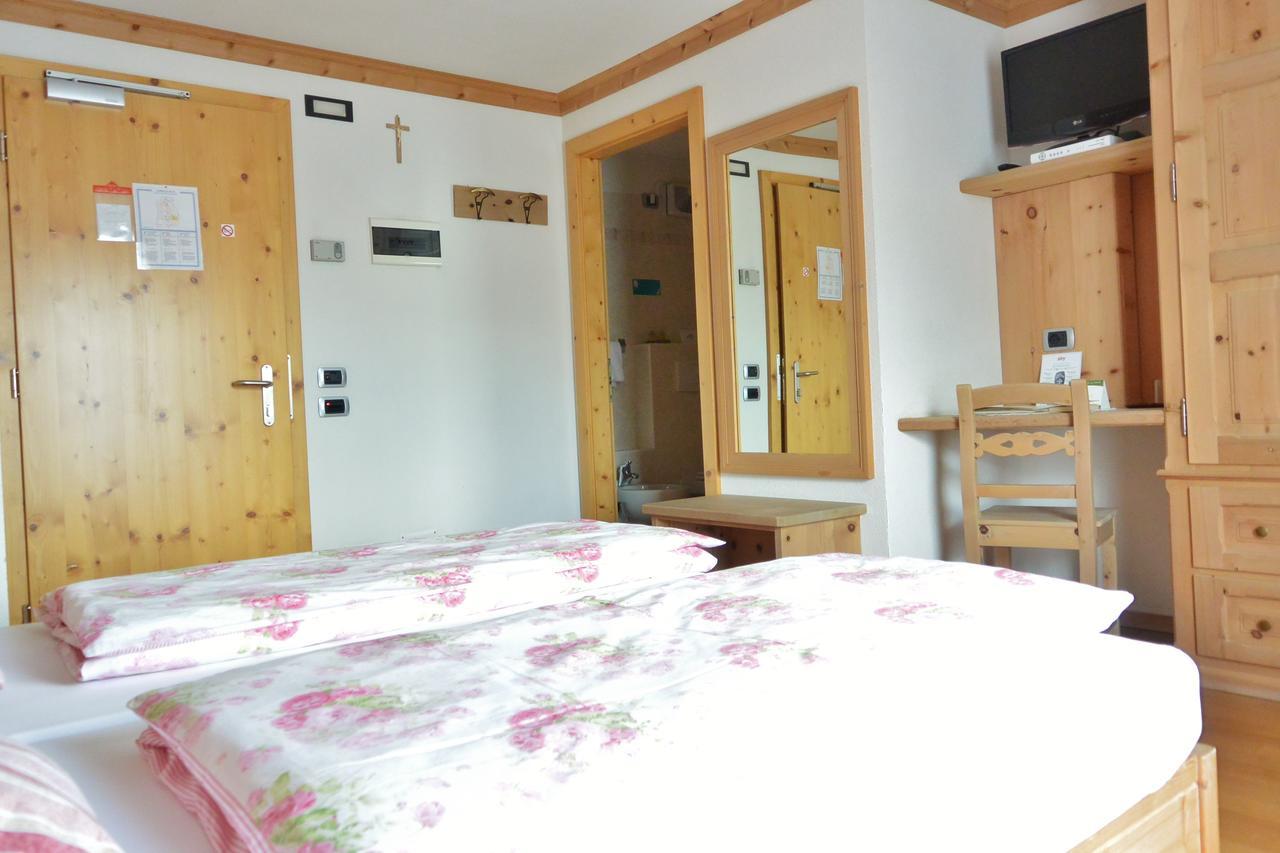 Hotel Garni Al Plan Livigno Kültér fotó