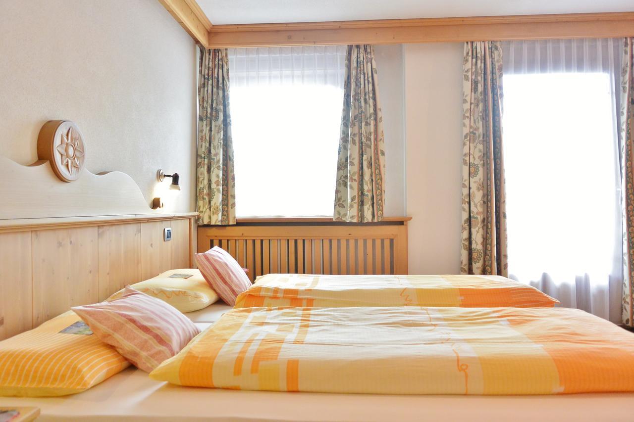 Hotel Garni Al Plan Livigno Kültér fotó